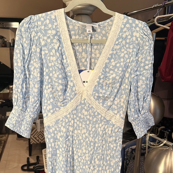 RIXO Light Blue and White Patterned Dress Size 6 - Picture 6 of 8
